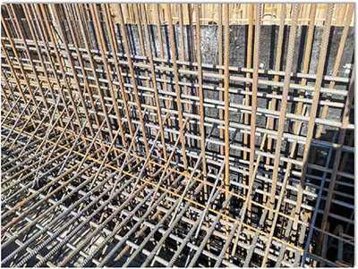 梅河口市生活垃圾焚燒發(fā)電項目部垃圾池基礎(chǔ)鋼筋綁扎